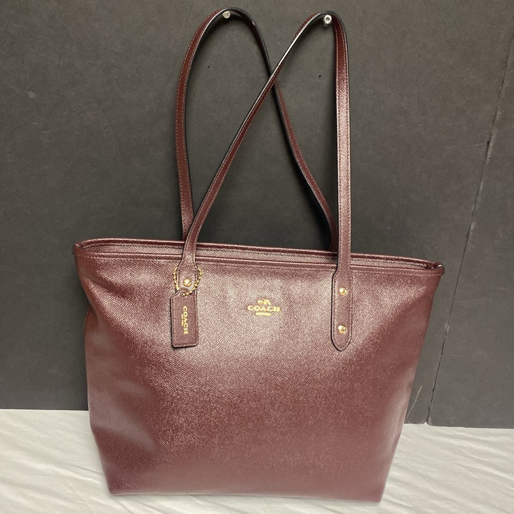 Coach Tote Zipper Top